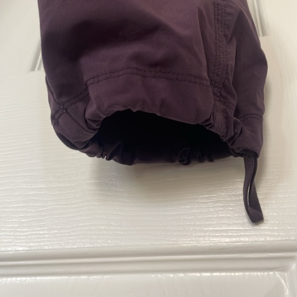 Athleta active stretchy plum joggers - Picture 4 of 8